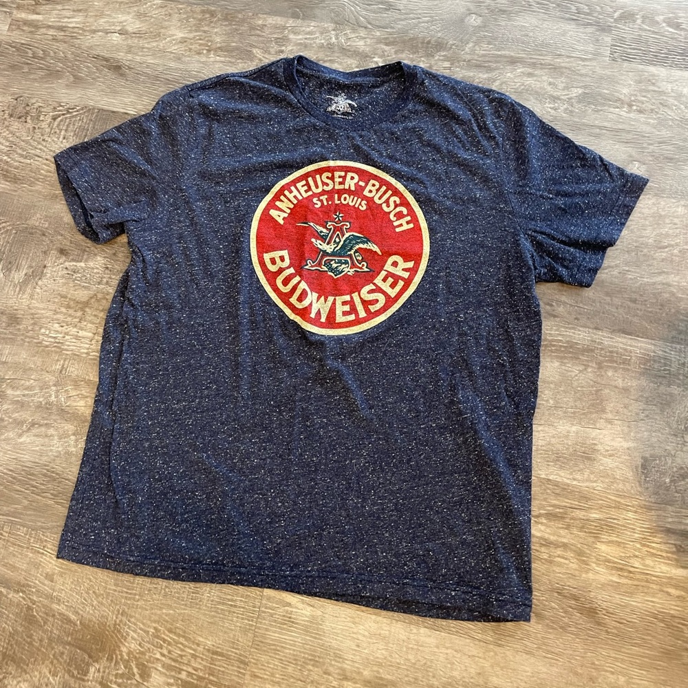 NWOT Budweiser Mens Tshirt in XL